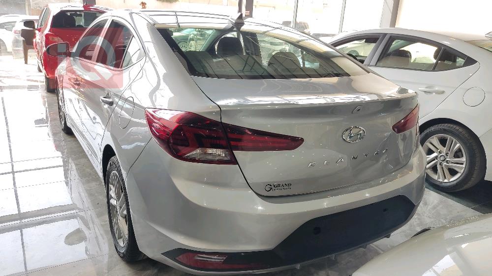 هیوندای ئەلەنترا